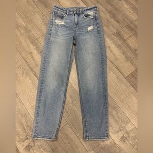 American Eagle Outfitters Light Blue Cropped Jeans